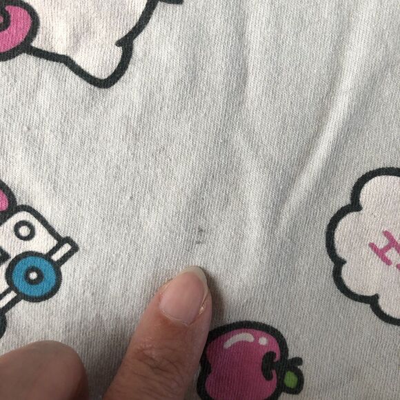 Hello Kitty Women’s Cut Off Hem T-Shirt Gray Graphic All Over Print Medium - Picture 9 of 12